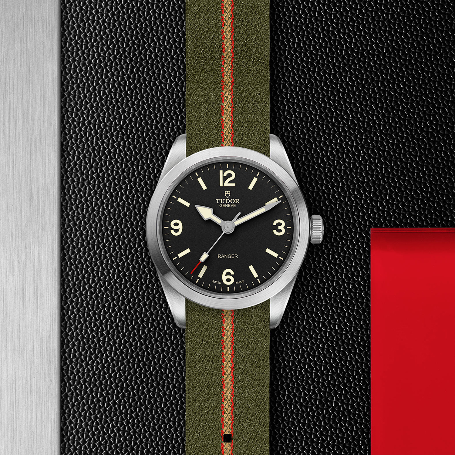 Tudor-M79950-0003_flat