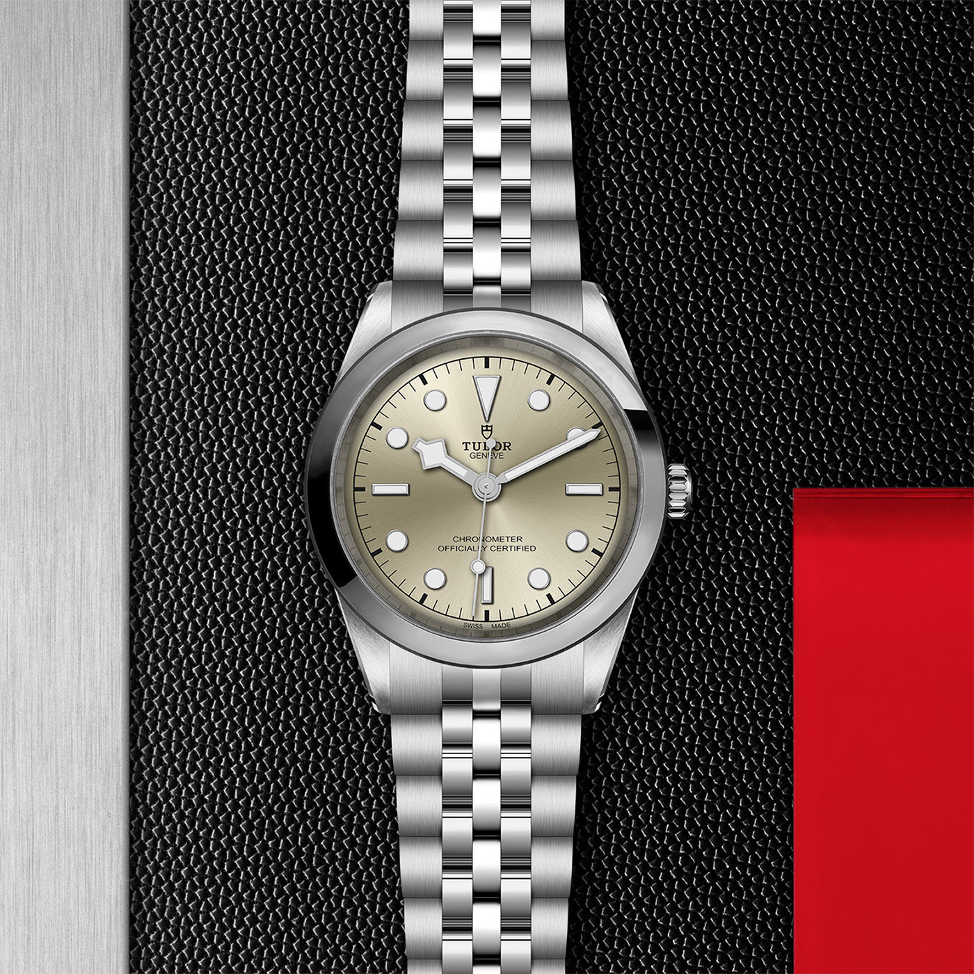 Tudor-M79680-0003_flat