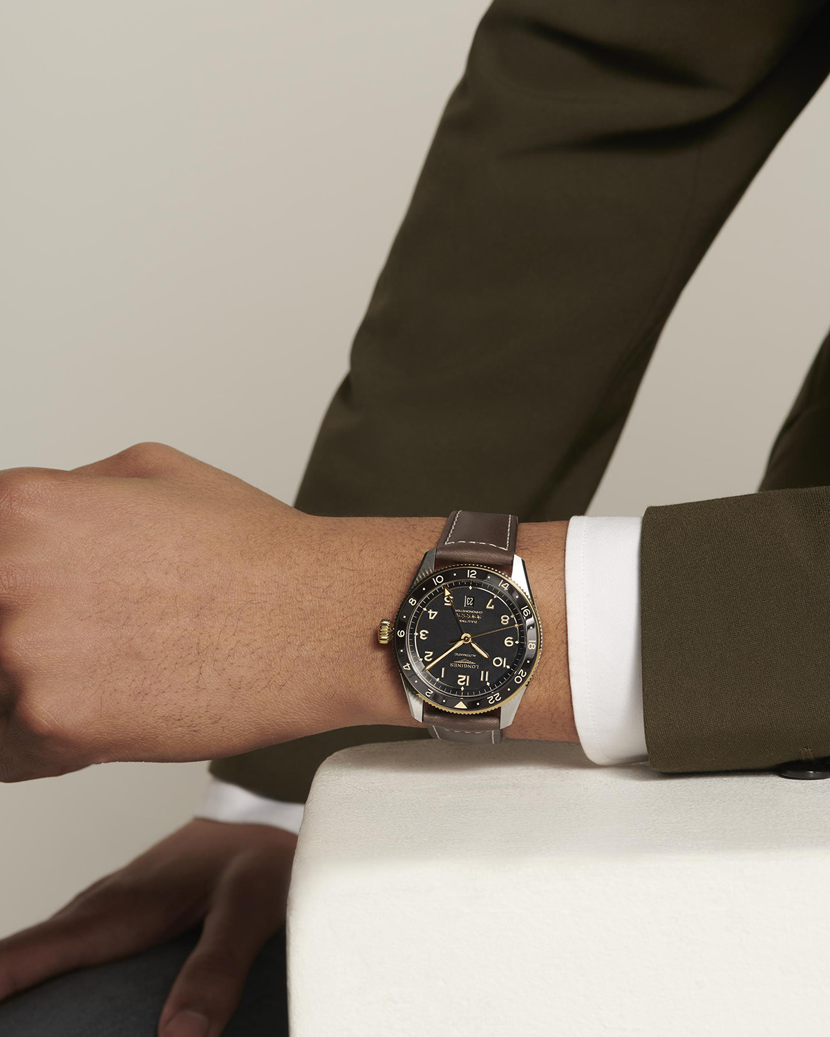 Longines Spririt Zulu Time GMT 42mm - L3.812.5.53.2 - Image 4