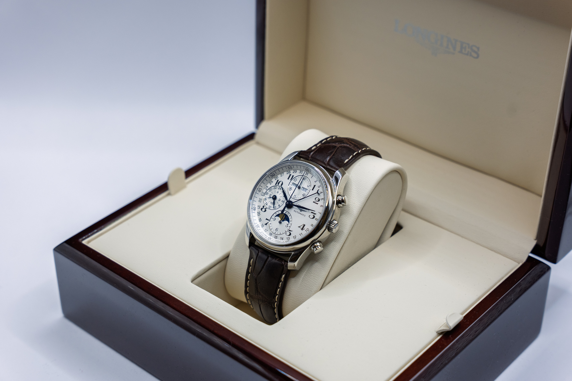 Longines Master Collection Chronograph Moonphase (2024) - Image 4