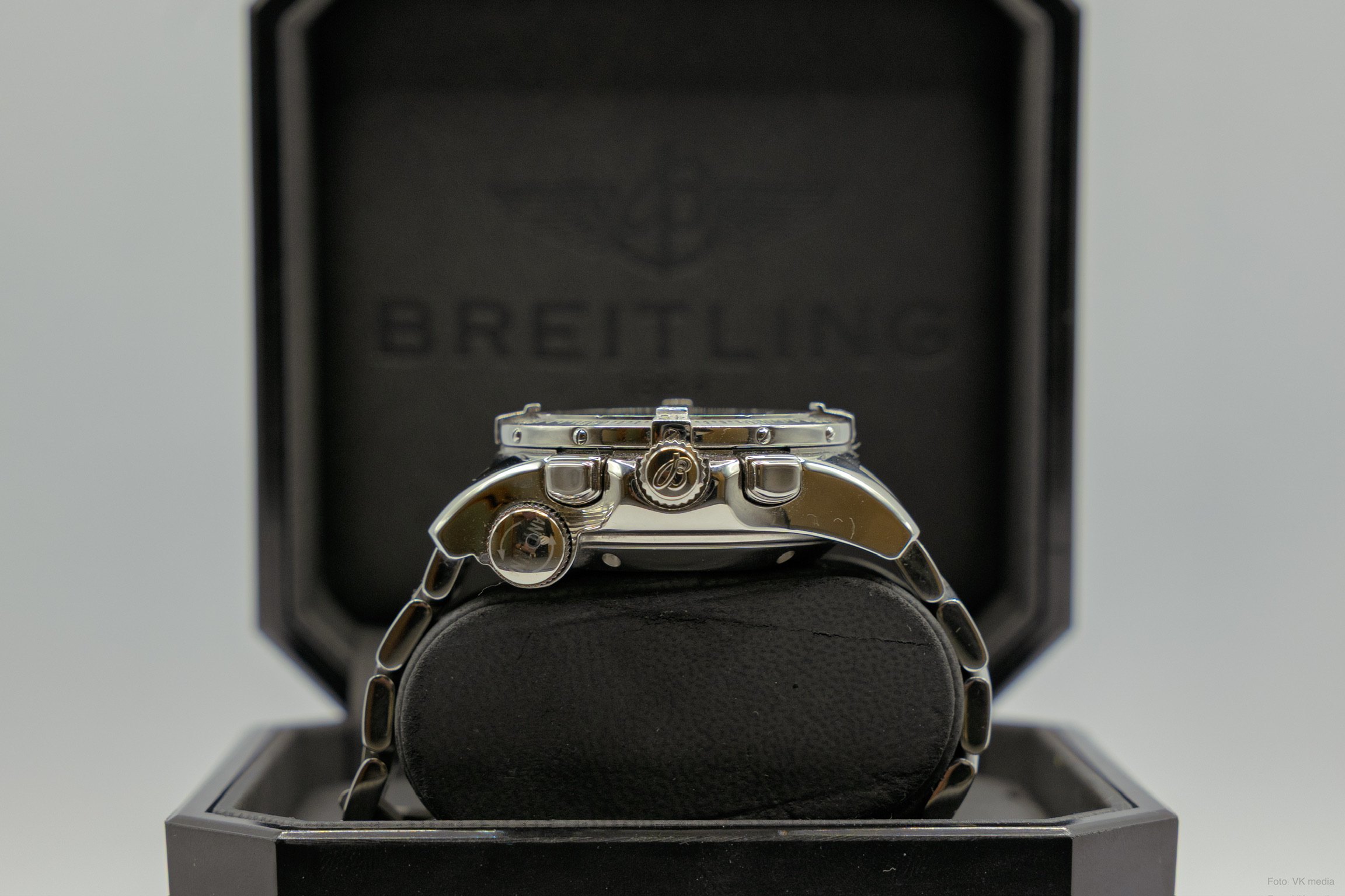 Breitling Emergency Mission ref. A7332211- Kjøpt 2008 - Full service 2026 - Image 5