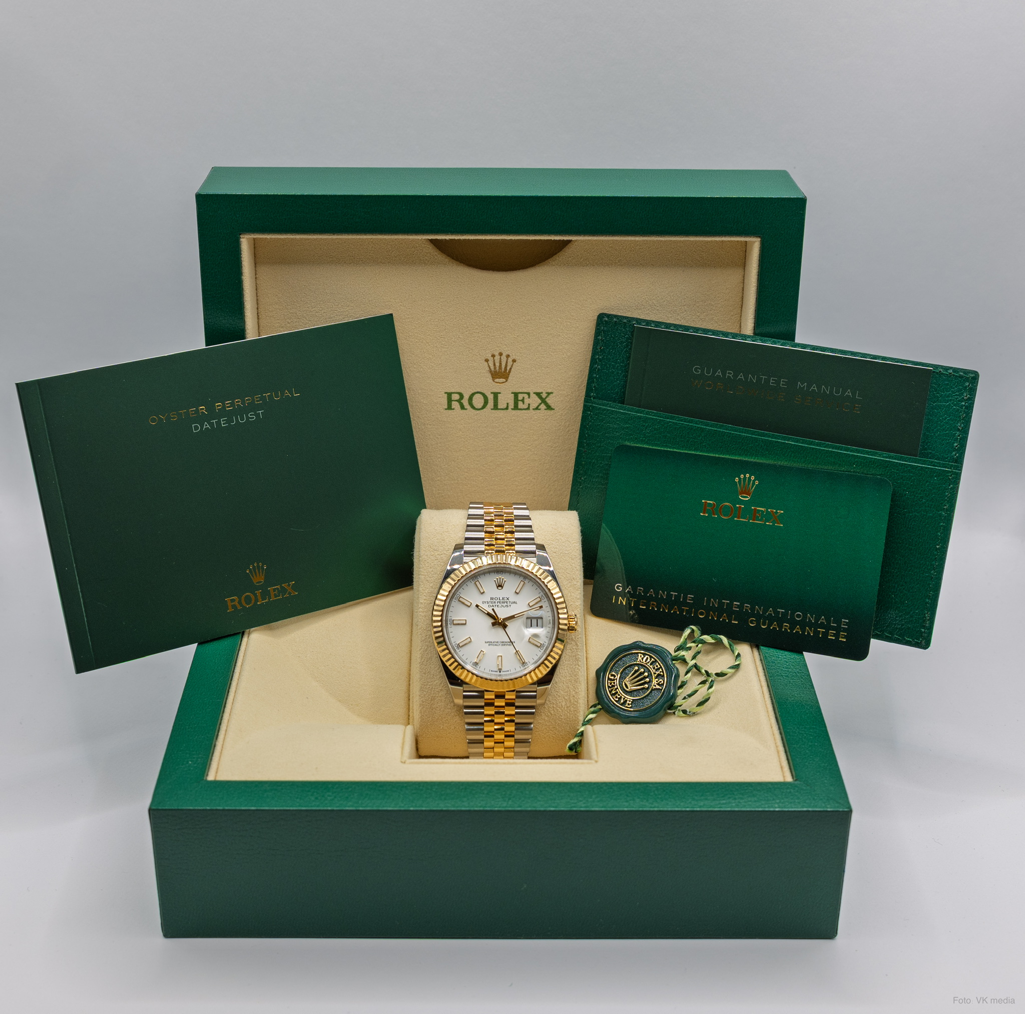 Rolex Datejust 41 gull og stål ref. 126333 - hvit skive - kjøpt 2025